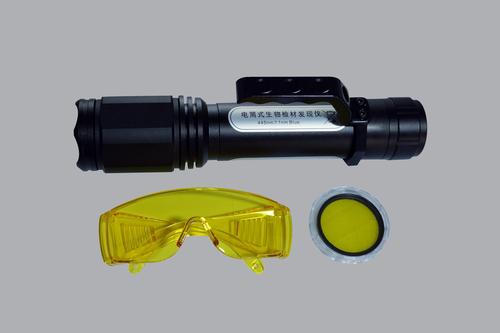 电筒式生物检材发现仪,应用光学技术研发设计生产的一款高科技产品